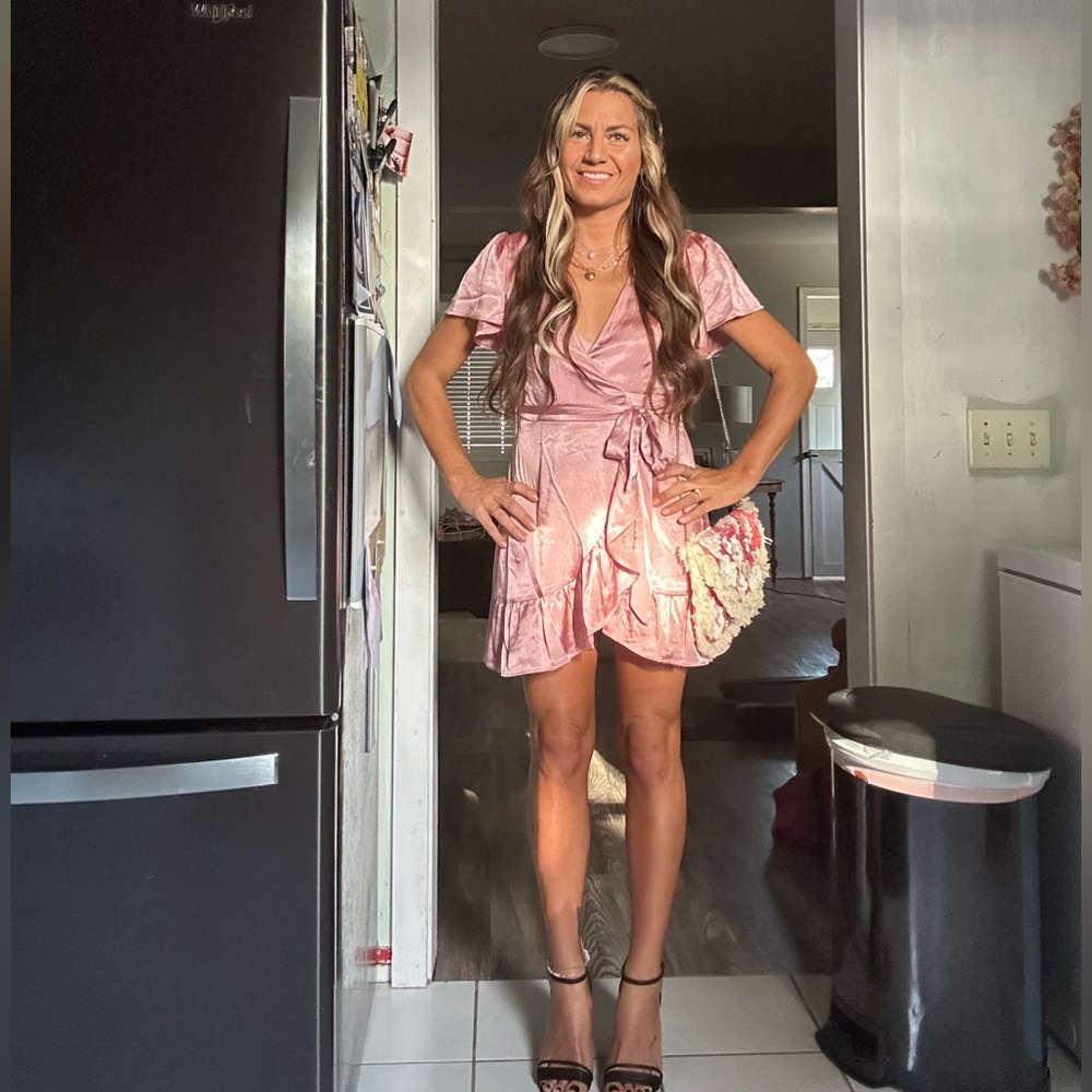 ❤️ Dusty rose  boutique satin dress